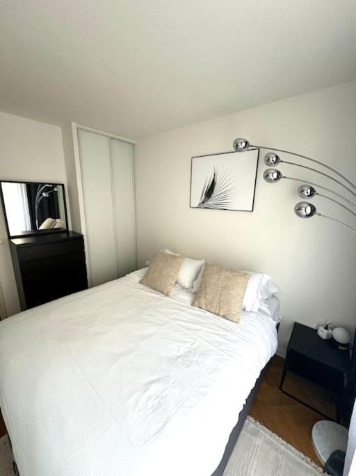 Charmant Appartement Aux Portes De Paris Asnieres-sur-Seine Ngoại thất bức ảnh